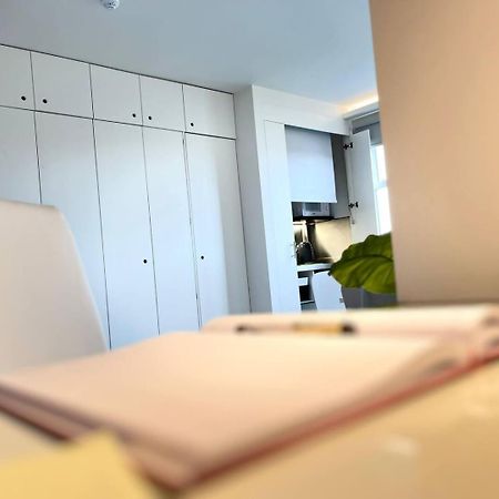 Apt 12 Luxury Living Chic Studio Steps From Beach Hove Buitenkant foto