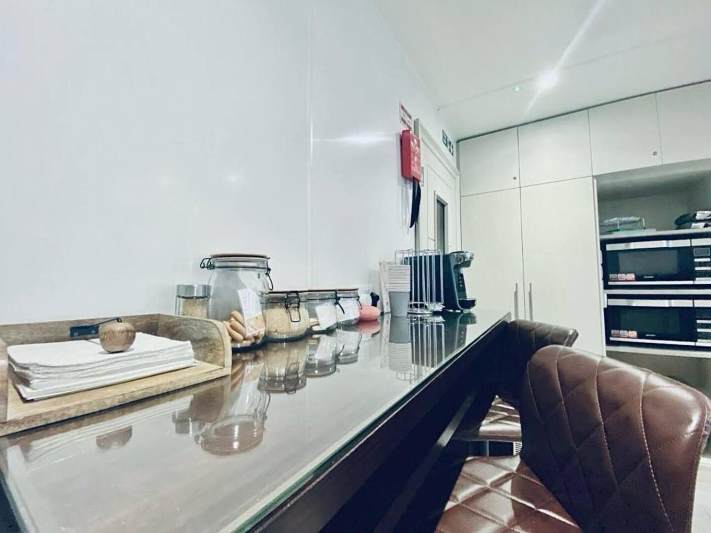 Apt 12 Luxury Living Chic Studio Steps From Beach Hove Buitenkant foto