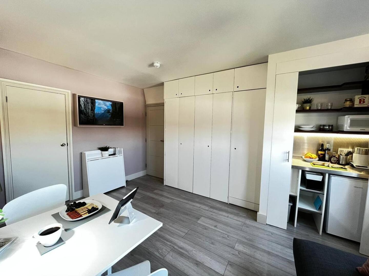 Apt 12 Luxury Living Chic Studio Steps From Beach Hove Buitenkant foto